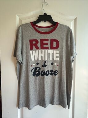 Natural Reflections Grey Short-Sleeve 'Red White & Booze' Graphic Tee